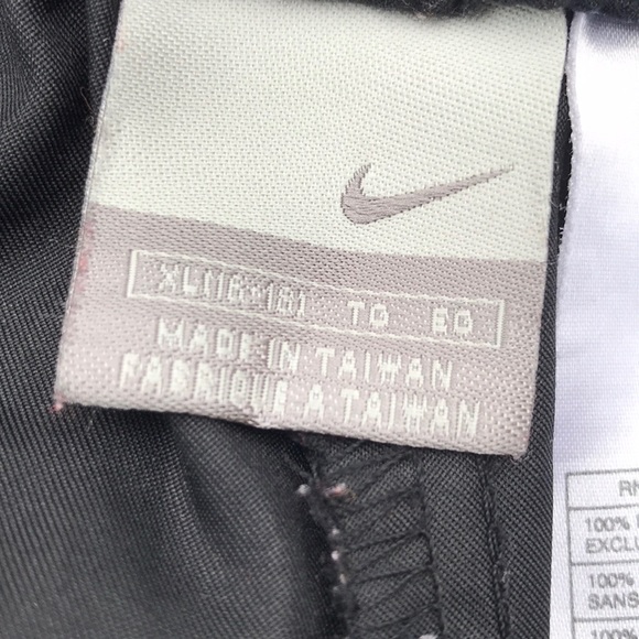 Nike warm up capris. - Picture 3 of 7